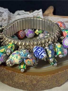 Multicolor Floral Bead Expansion Cha Cha Silver tone Bracelet